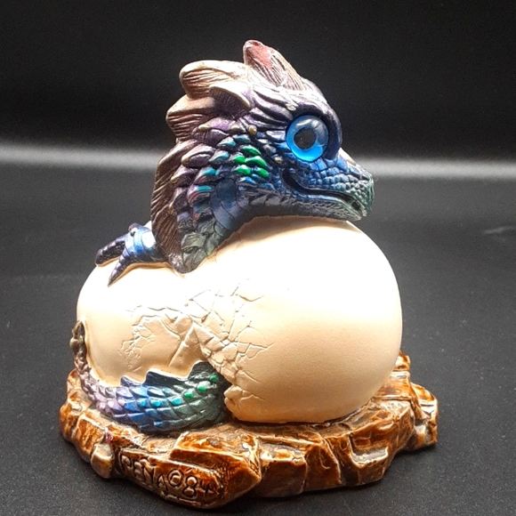Vintage RARE 1984 Peacock Hatching Dragon by artist M. Pena. - Picture 2 of 6